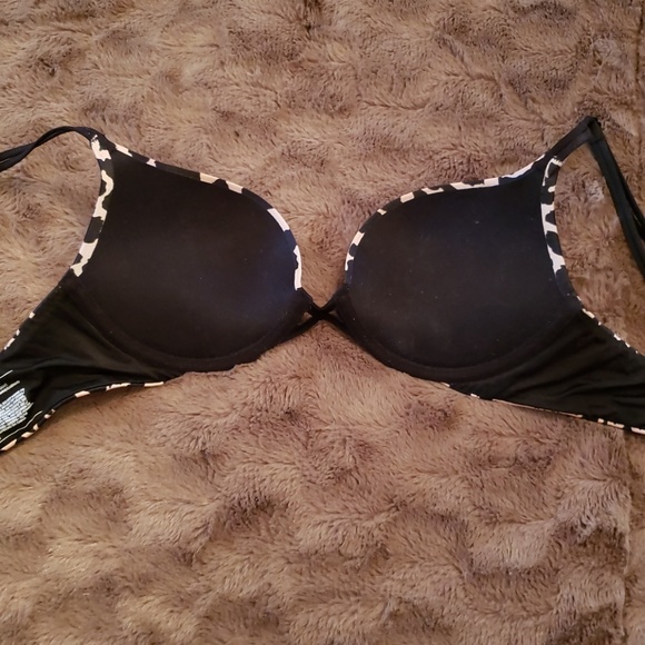 Victoria's Secret Bra - Picture 2 of 3